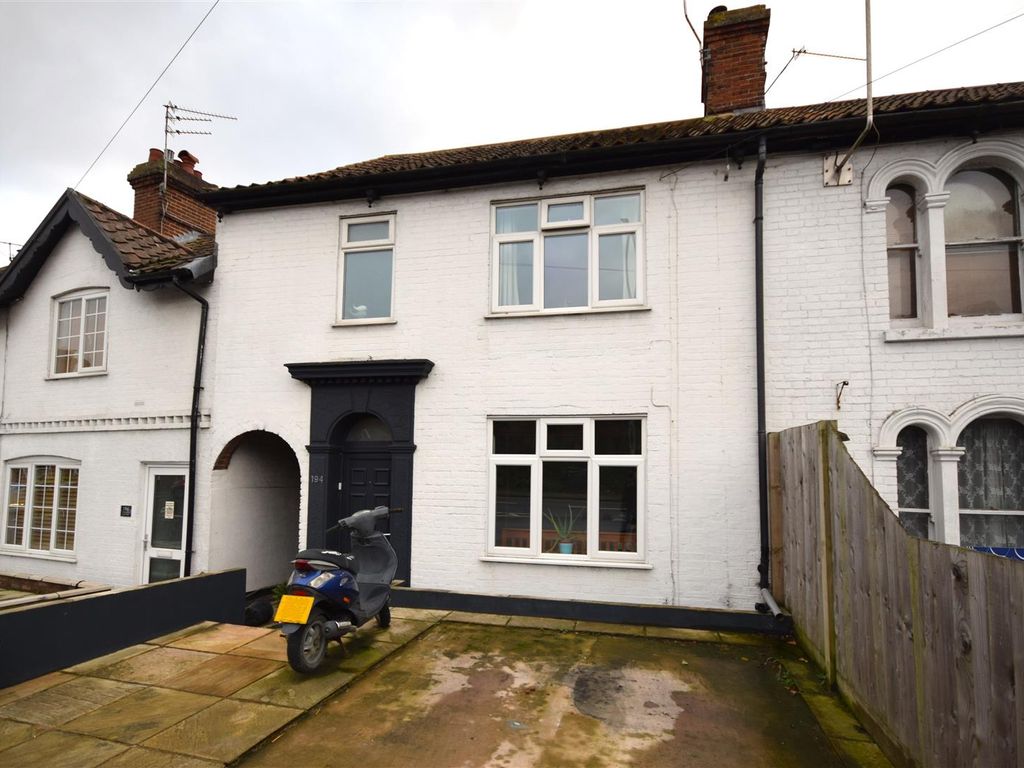 3 bed terraced house for sale in Yarmouth Road, Thorpe St. Andrew