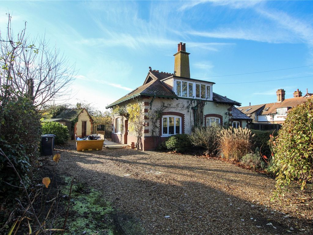 2 bed semidetached house for sale in Villa Road, Impington, Cambridge