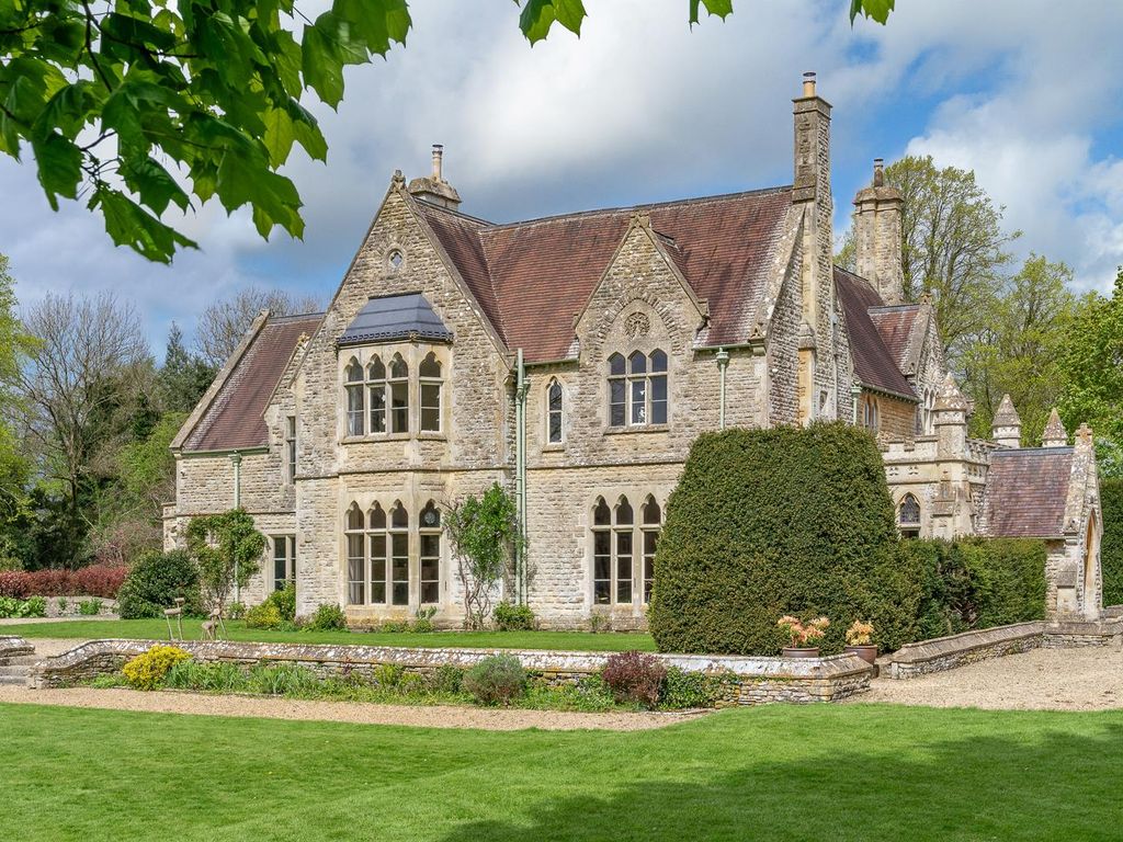 7 bed detached house for sale in Coates, Gloucestershire GL7., £