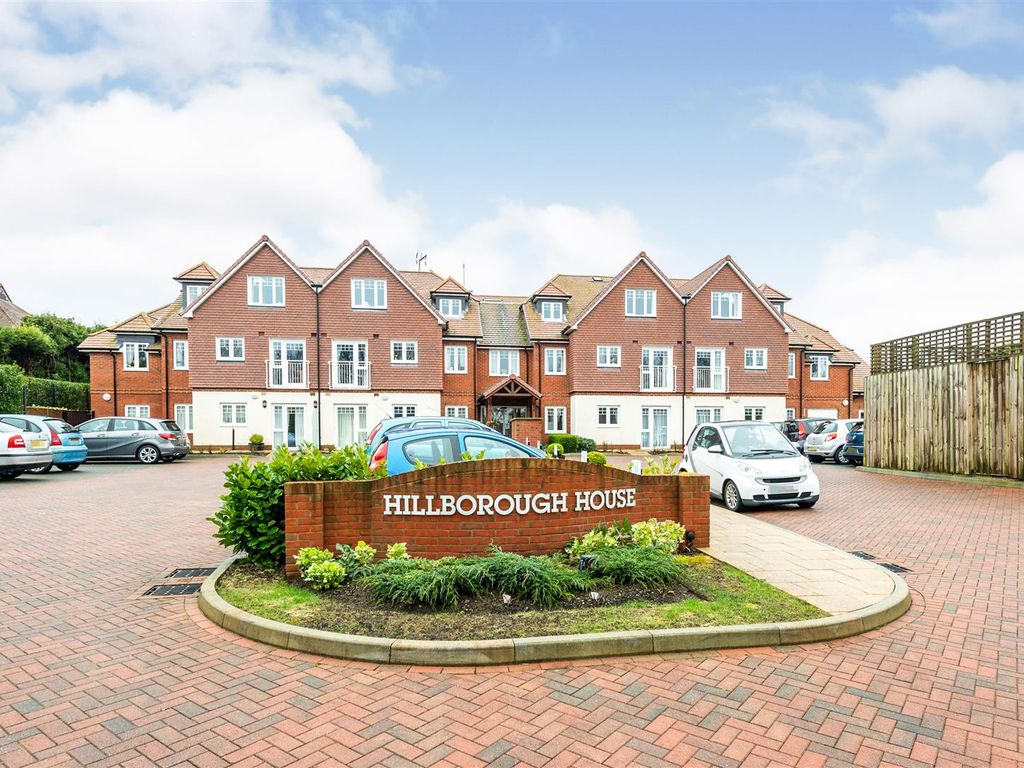 2 bed flat for sale in Hillborough House, Little Common Road, Little