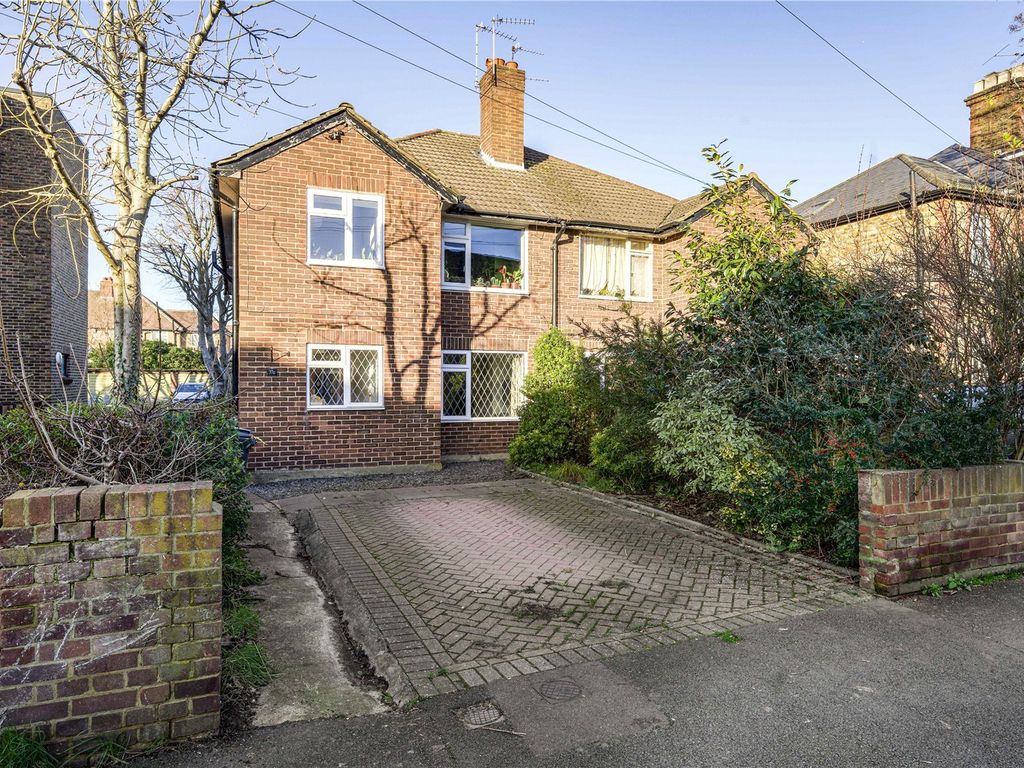 2 bed for sale in Sycamore Grove, New Malden KT3, £450,000