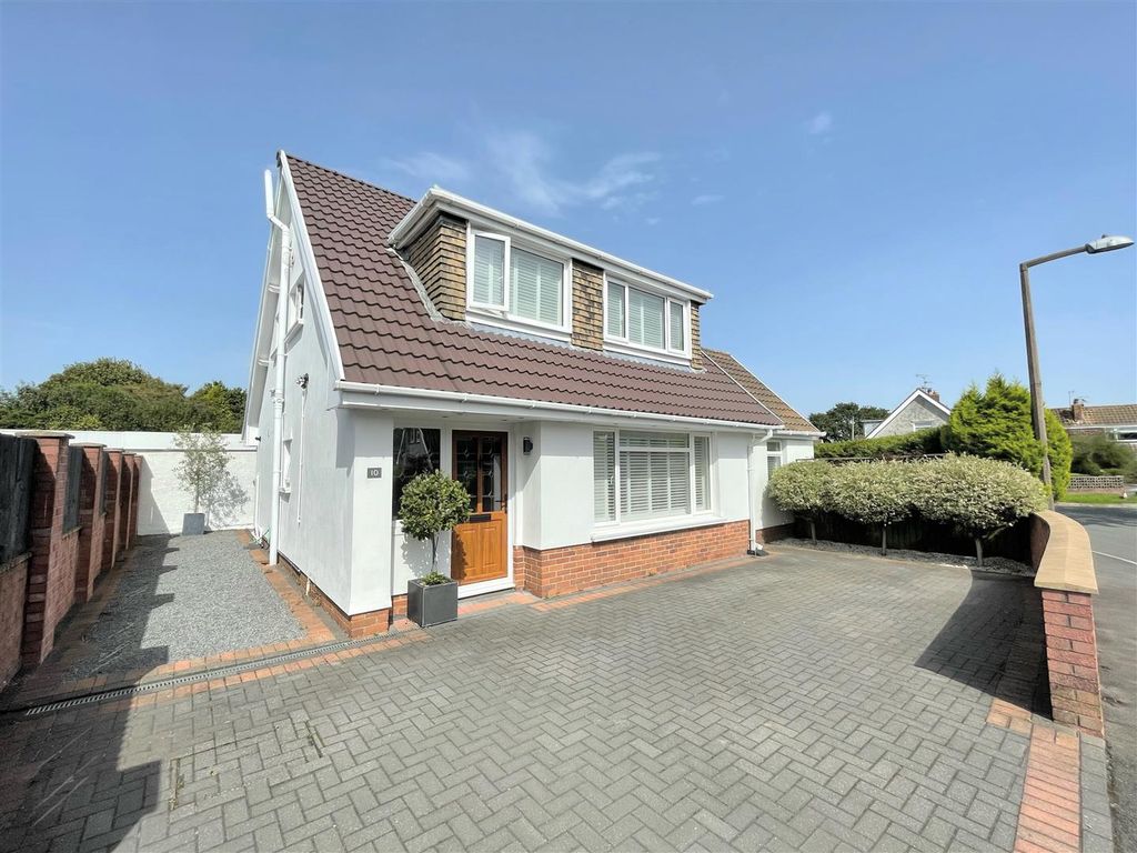 3 bed detached house for sale in Beaufort Drive, Kittle, Swansea SA3, £
