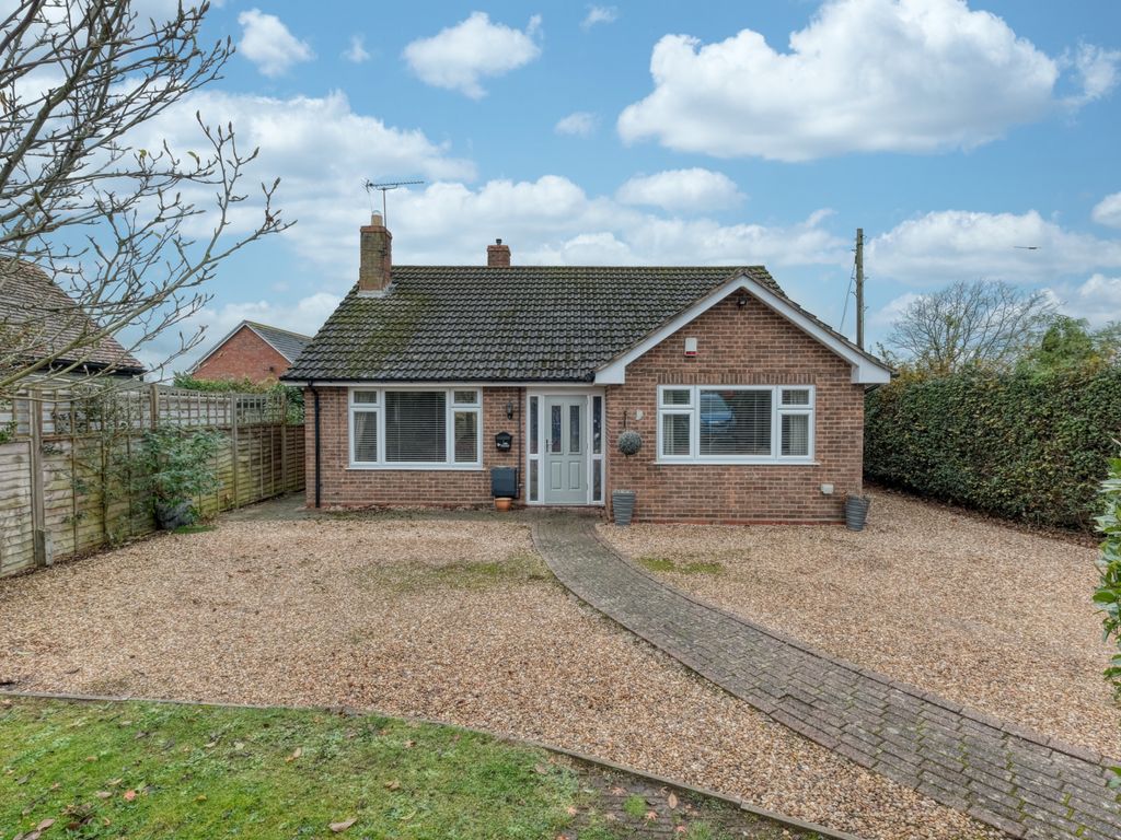 2 bed bungalow for sale in Evesham Road, Astwood Bank B96 Zoopla