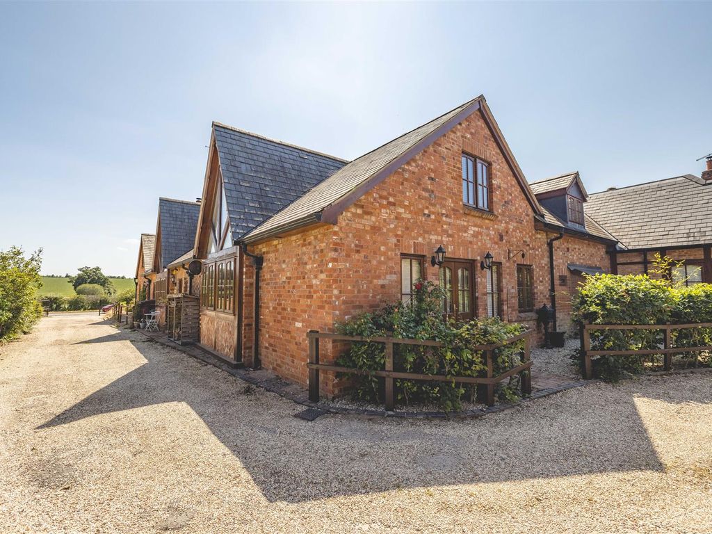 3 bed terraced house for sale in Drift Road, Winkfield, Windsor SL4, £