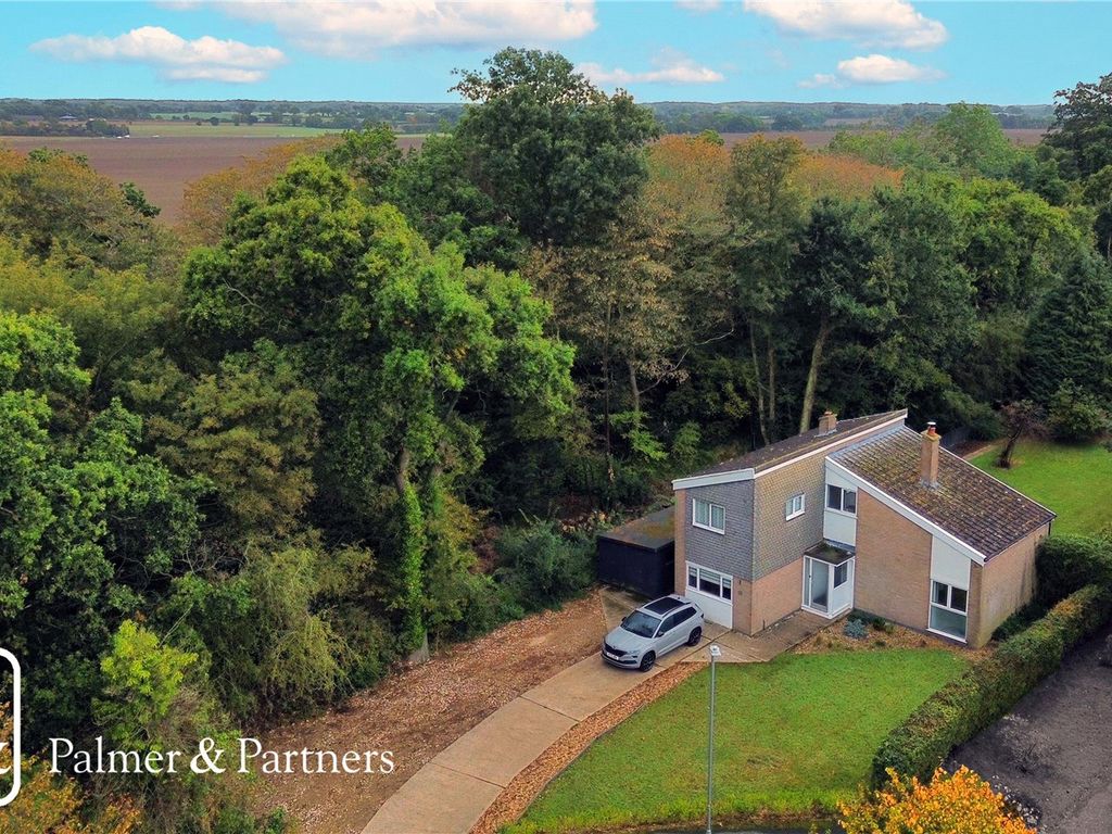 4 bed detached house for sale in Manor Gardens, Saxmundham, Suffolk IP17, £495,000 Zoopla