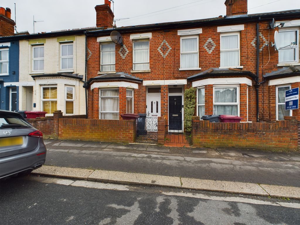 3 bed terraced house for sale in Norfolk Road, Reading RG30, £260,000