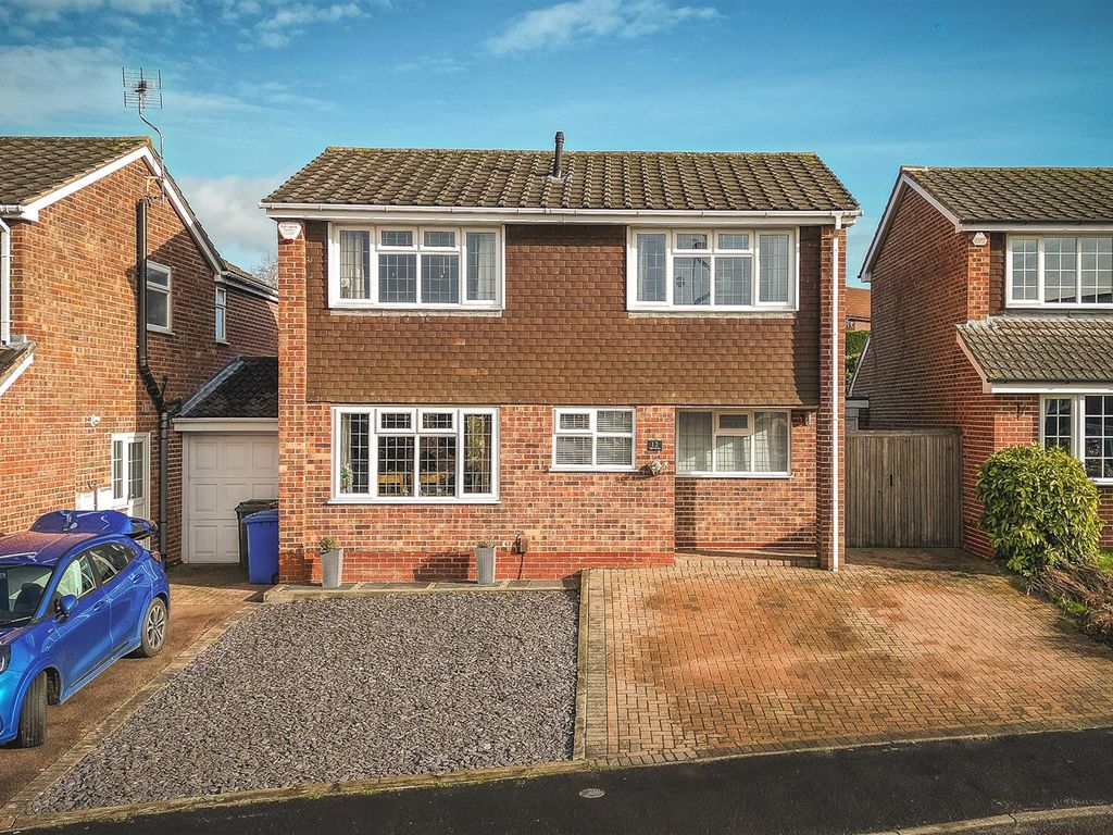 4 bed detached house for sale in Inglewood Avenue, Mickleover, Derby