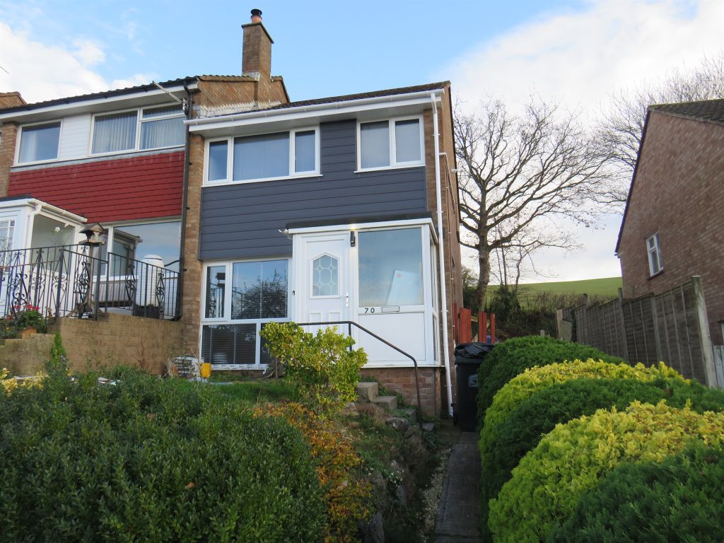 3 bed end terrace house for sale in Bushmead Avenue, Kingskerswell