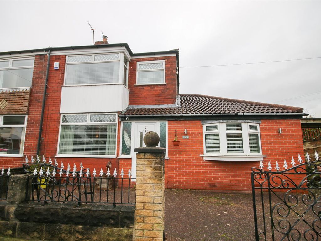 4 bed semidetached house for sale in Weymouth Road, Eccles, Manchester
