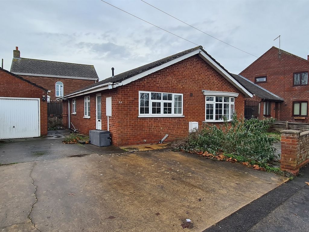 2 bed detached bungalow for sale in Thorney Road, Crowland