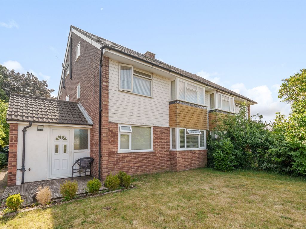3 bed for sale in Sandringham Road, Maidenhead SL6 Zoopla