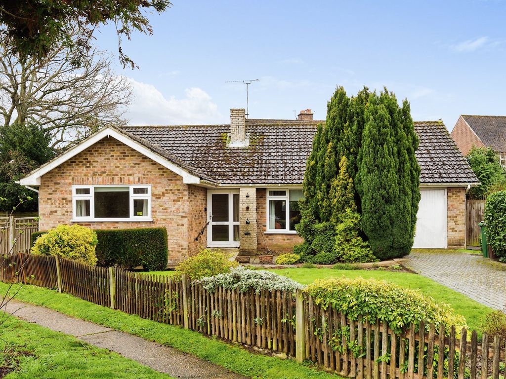 3 bed bungalow for sale in Common Road, Sissinghurst, Cranbrook, Kent