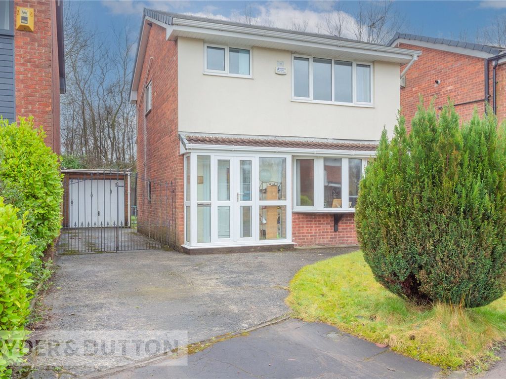 3 bed detached house for sale in Lowlands Close, Alkrington, Manchester