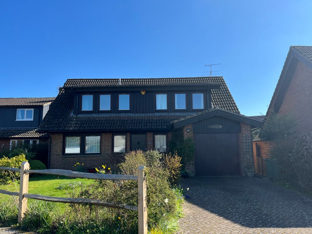 4 bed detached house for sale in Holly Close, West Chiltington, West