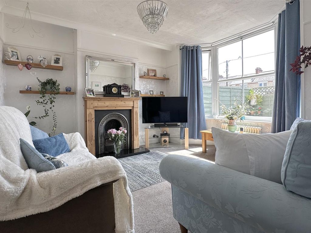 3 bed terraced house for sale in Coronation Street, Barnstaple EX32