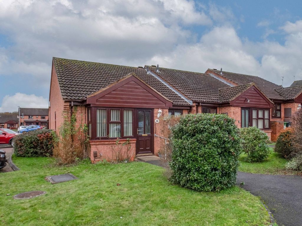 2 bed bungalow for sale in Naseby Close, Redditch, Worcestershire B98