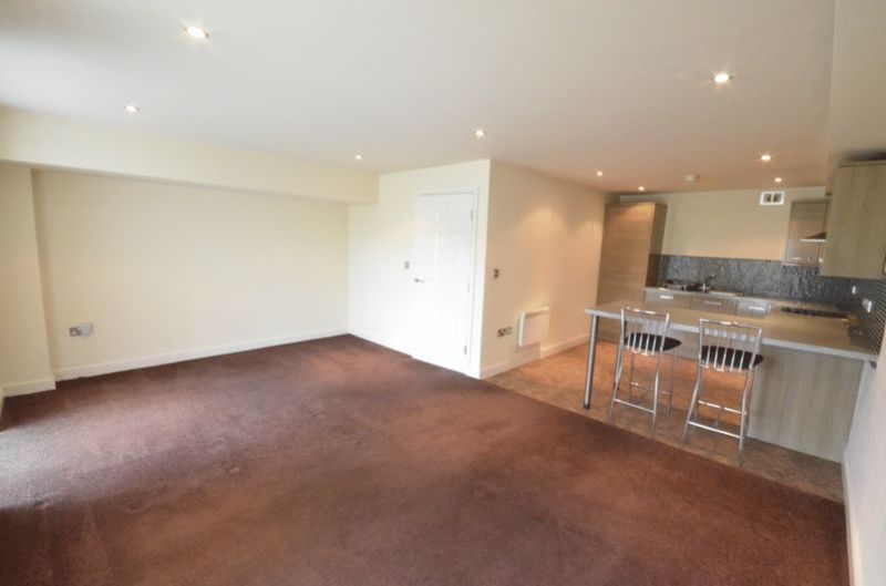 2 bed terraced house to rent in Gladstone Heights, Eagle Street