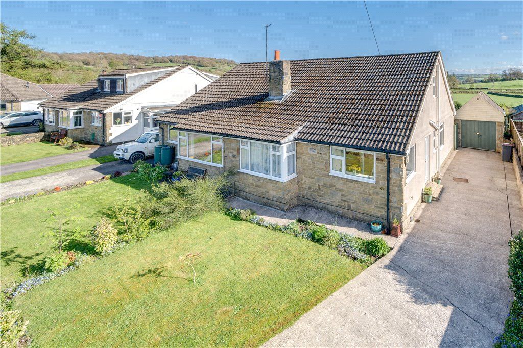 3 bed bungalow for sale in Church Avenue, Dacre Banks, Harrogate HG3, £
