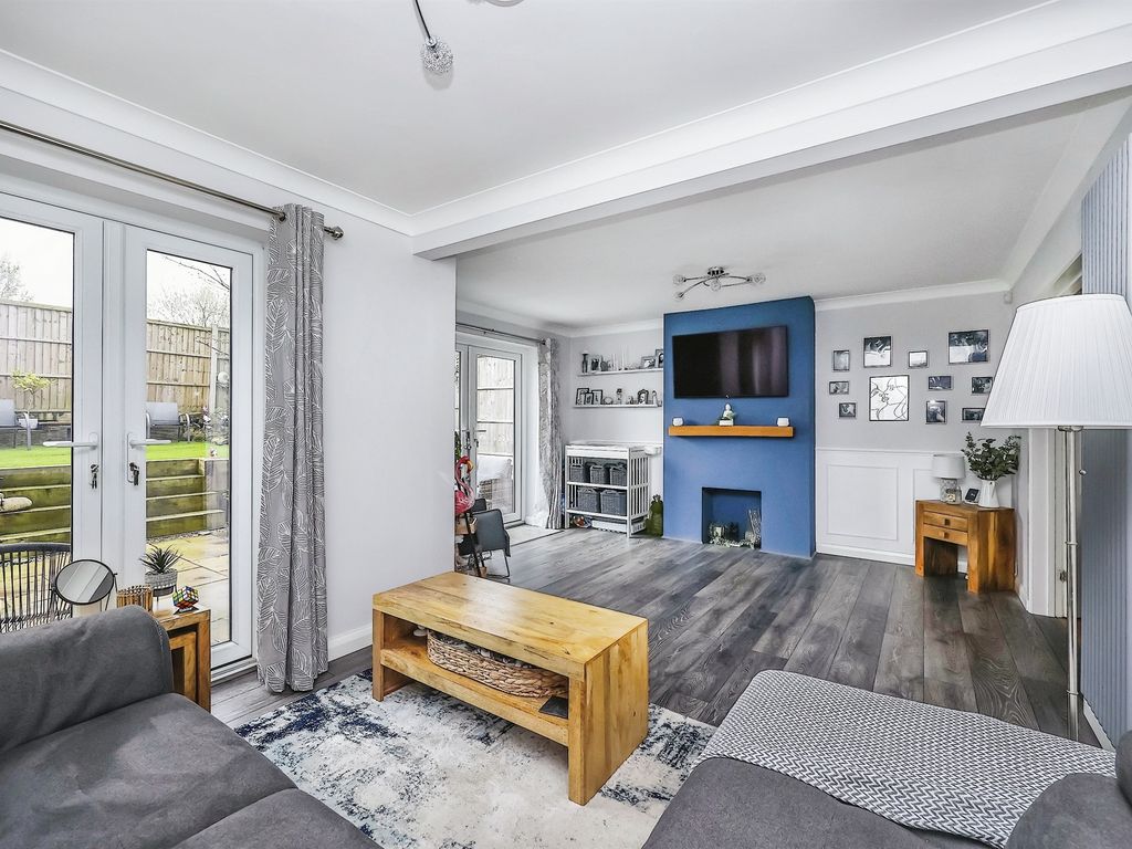 3 bed detached house for sale in Monarch Way, Heanor DE75, £250,000