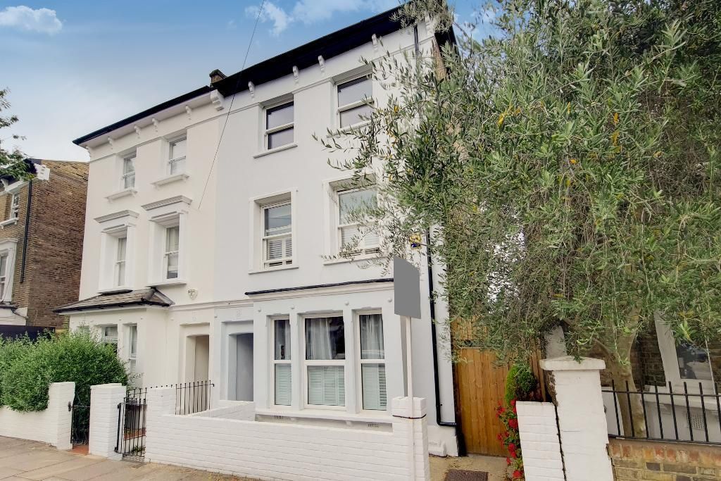 2 bed flat for sale in Haldon Road, Putney, London SW18 Zoopla