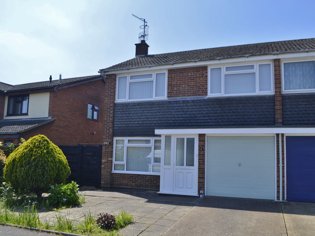 3 bed semidetached house for sale in Eaton Gardens, Felixstowe IP11, £