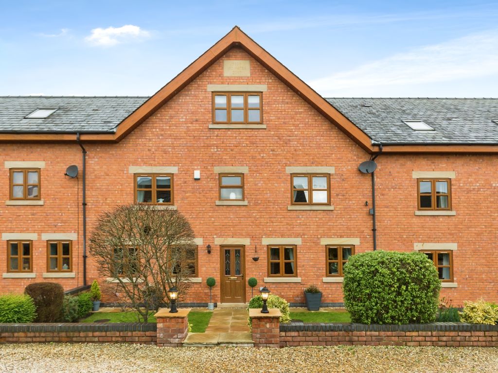 5 bed barn conversion for sale in The Cawsey, Penwortham, Preston