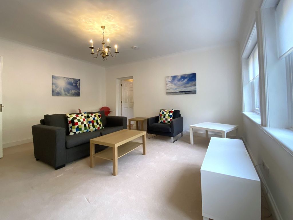 1 bed flat to rent in Ferry Lane, Wraysbury, StainesUponThames