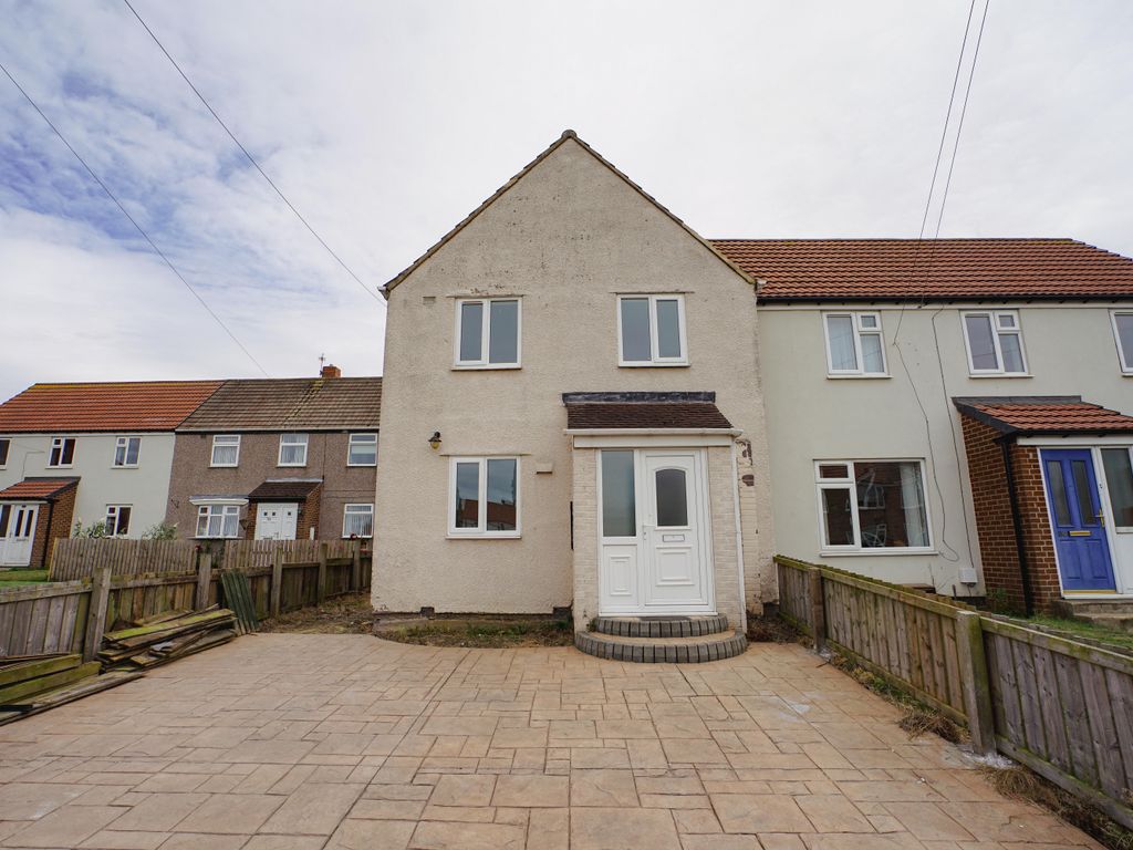 3 bed semidetached house to rent in Fair View, West Rainton, Houghton