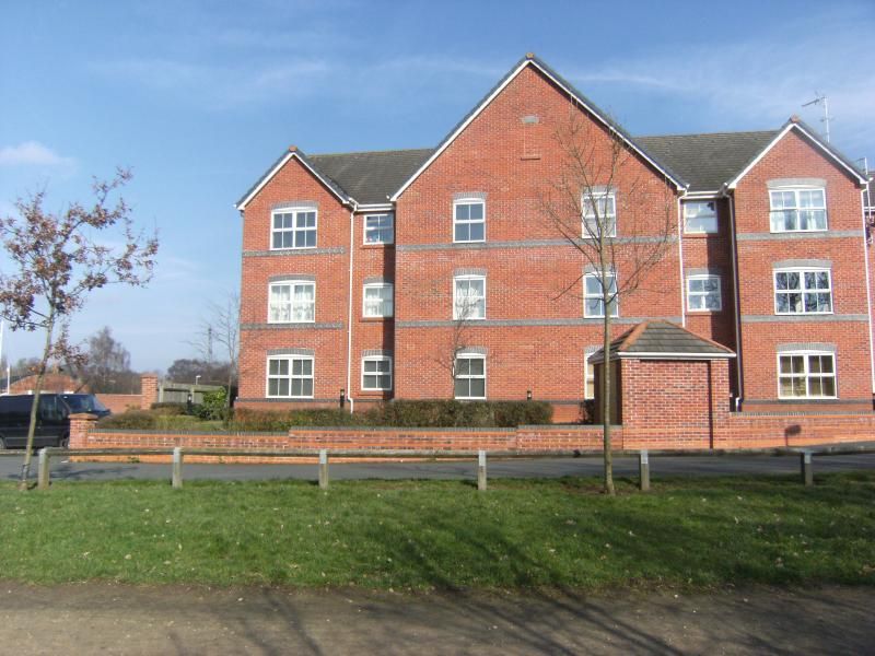 2 bed flat to rent in Wrenbury Drive, Northwich, Cheshire CW9 Zoopla