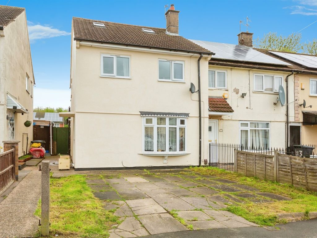 4 bed end terrace house for sale in Bedale Drive, Leicester LE4, £