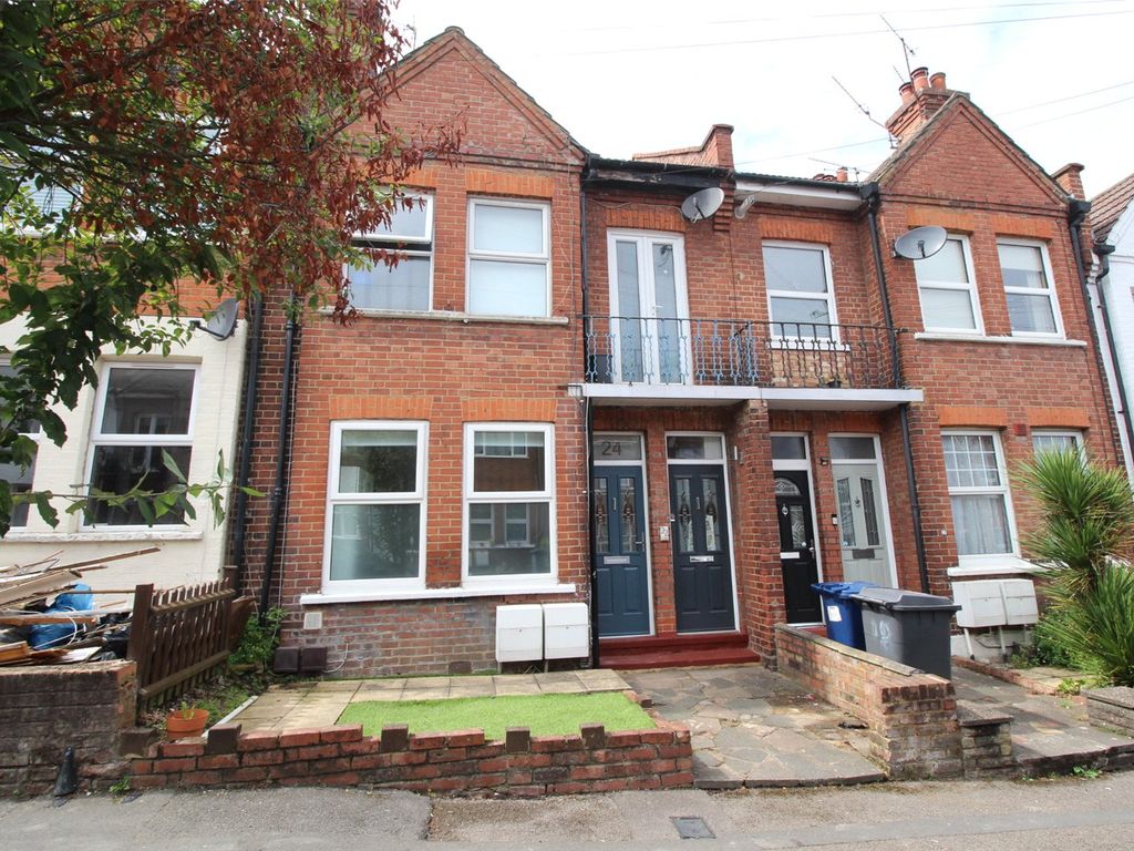 2 bed for sale in Welbeck Road, East EN4, £375,000
