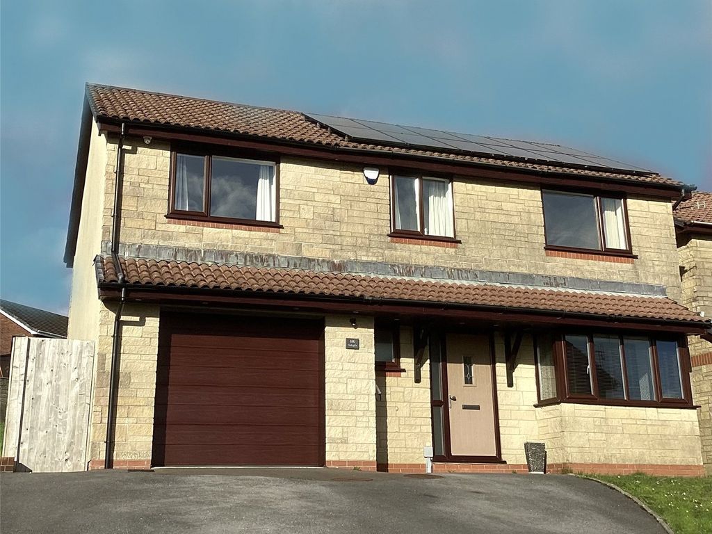 5 bed detached house for sale in Squirrel Walk, Fforest, Pontarddulais