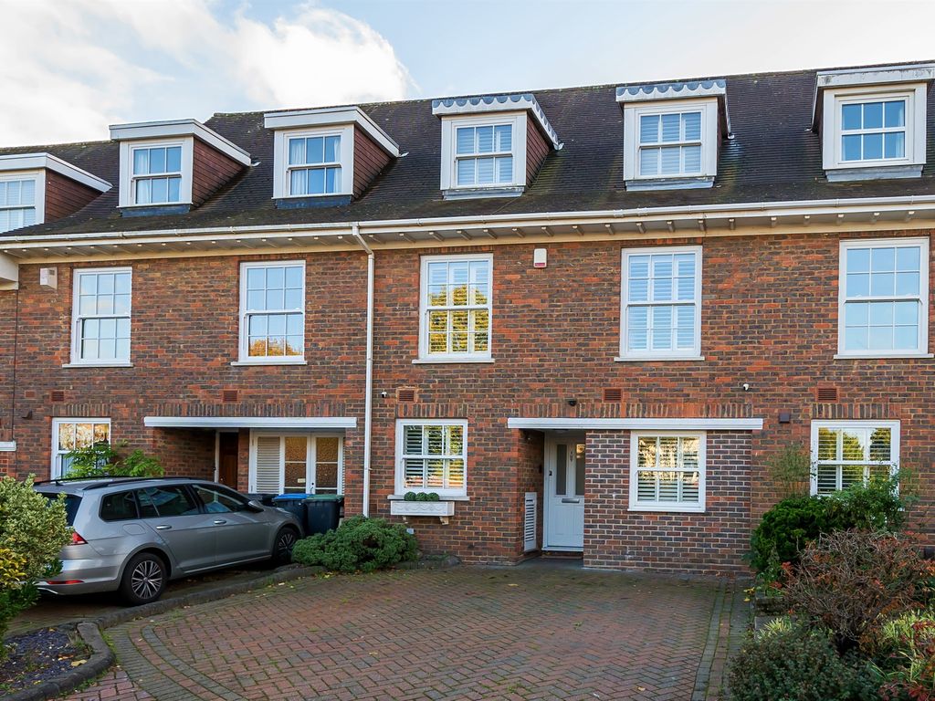 4 bed town house for sale in Culloden Road, Enfield EN2, £800,000 Zoopla