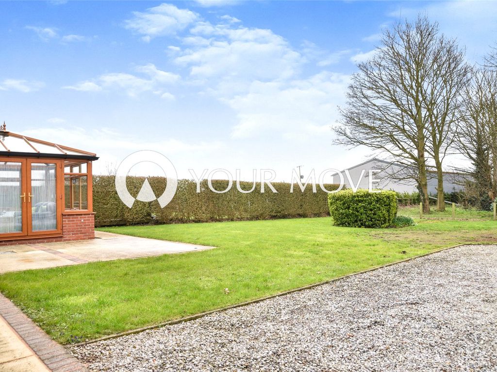 3 bed bungalow for sale in Whitgift, Goole, East Yorkshire DN14, £