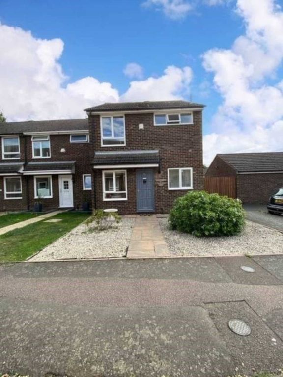3 bed end terrace house to rent in Arnhem Close, Eaton Ford PE19 Zoopla