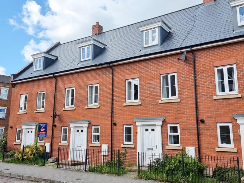 3 bed town house to rent in Lancaster Road, Brockworth, Gloucester GL3