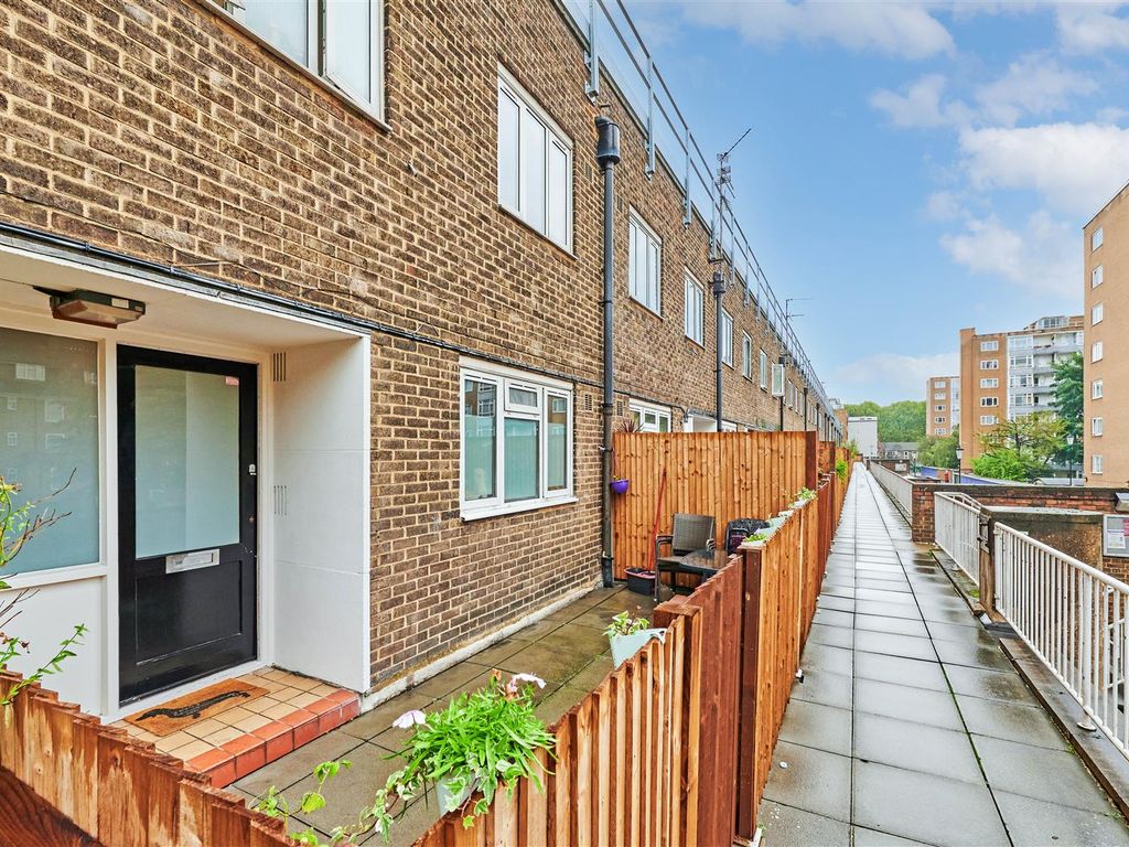 Ann Lane, London SW10