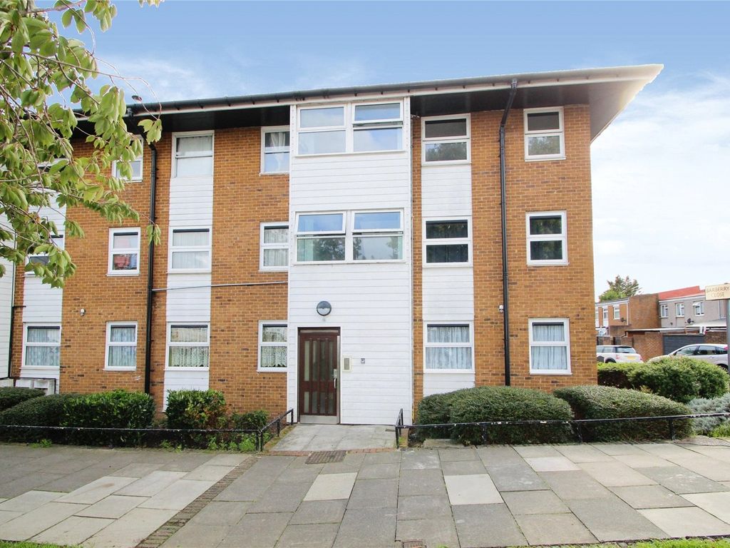 1 bed flat to rent in Andromeda Court, Myrtle Road, Romford RM3 Zoopla