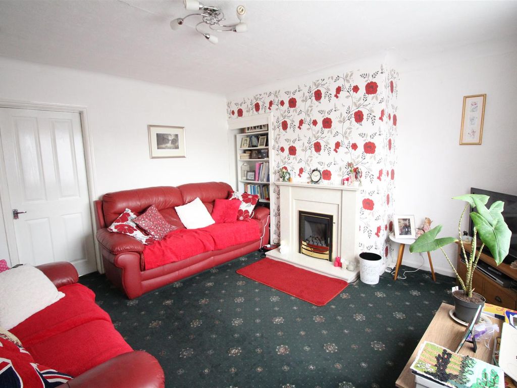 3 bed end terrace house for sale in East Park Street, Leeds LS9, £