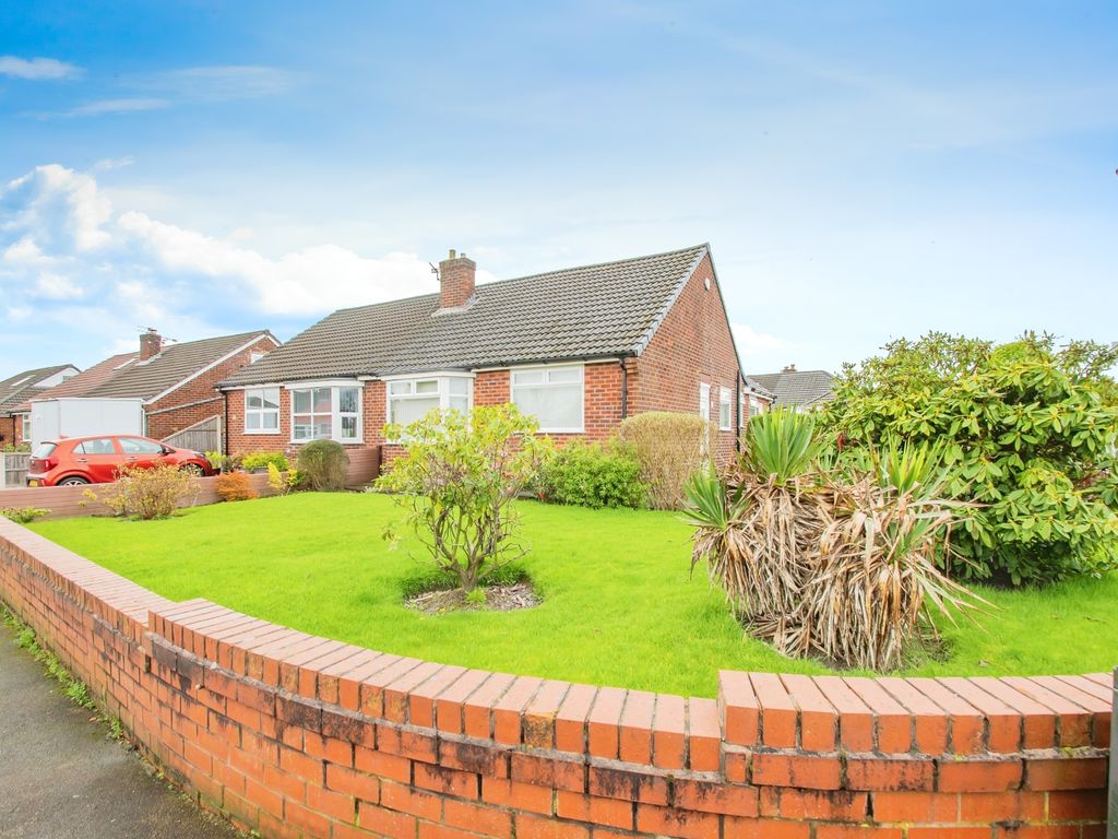 3 bed bungalow for sale in Heathfield Drive, Tyldesley, Manchester
