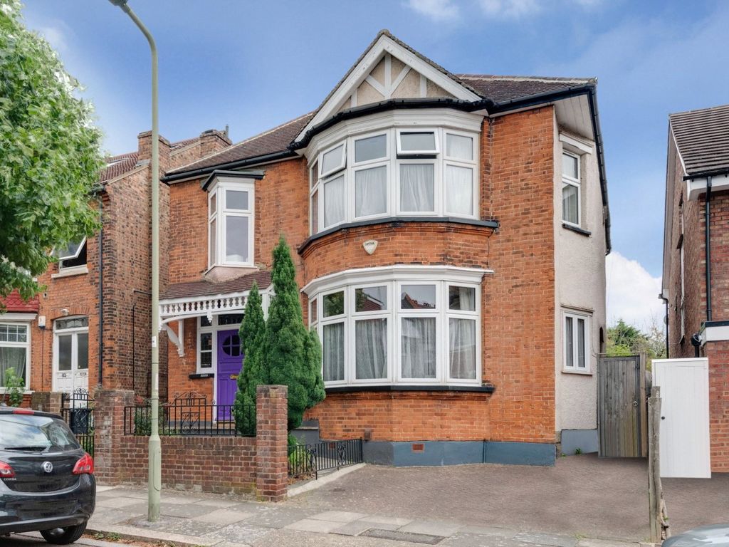 5 bed detached house for sale in Stanhope Avenue, London N3 Zoopla