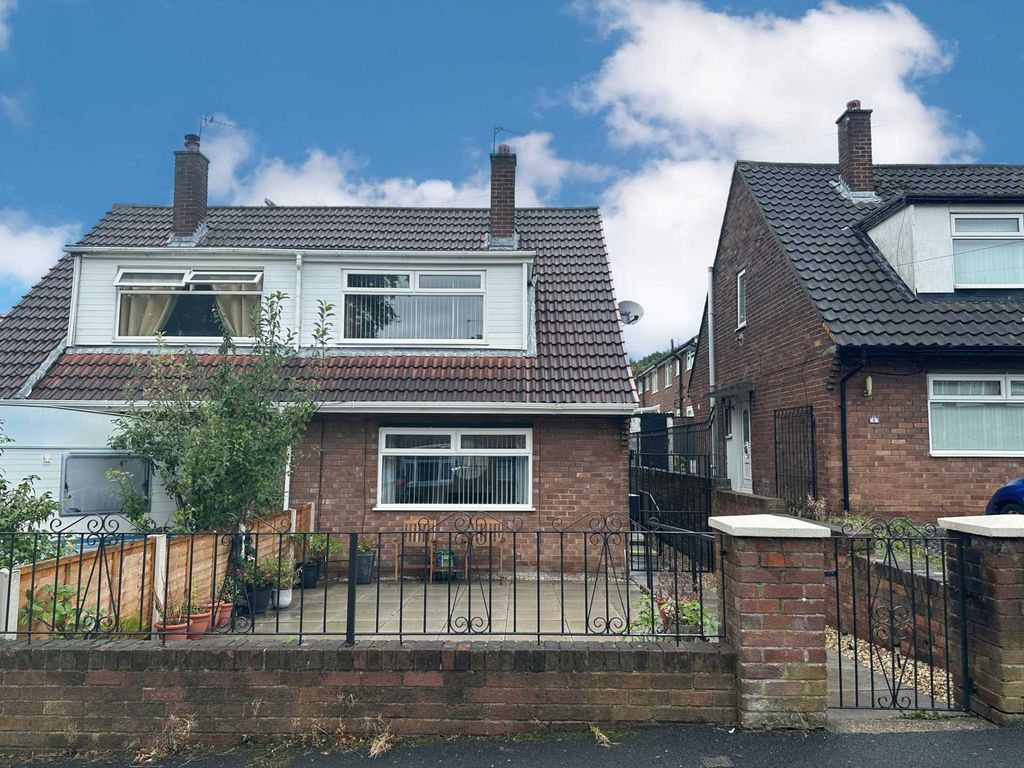 3 bed semidetached house for sale in Green Road, Prescot L34, £175,000