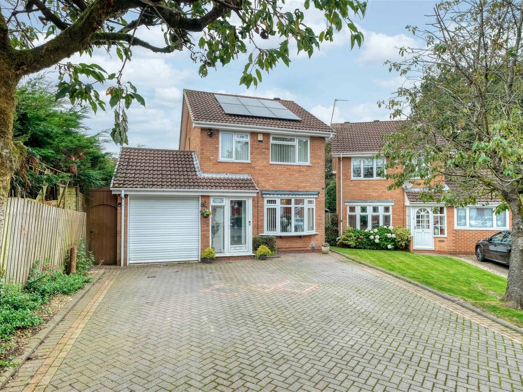 3 bed detached house for sale in Woodham Close, Rubery, Birmingham B45