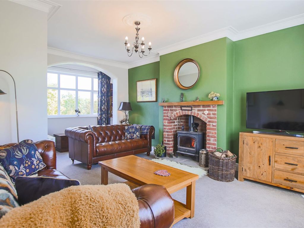 3 bed property for sale in Colne Road, Kelbrook, Barnoldswick BB18 Zoopla