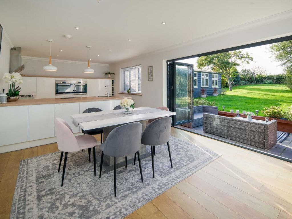 4 bed detached house for sale in Newnham Road, Binstead, Ryde PO33, £550,000 Zoopla