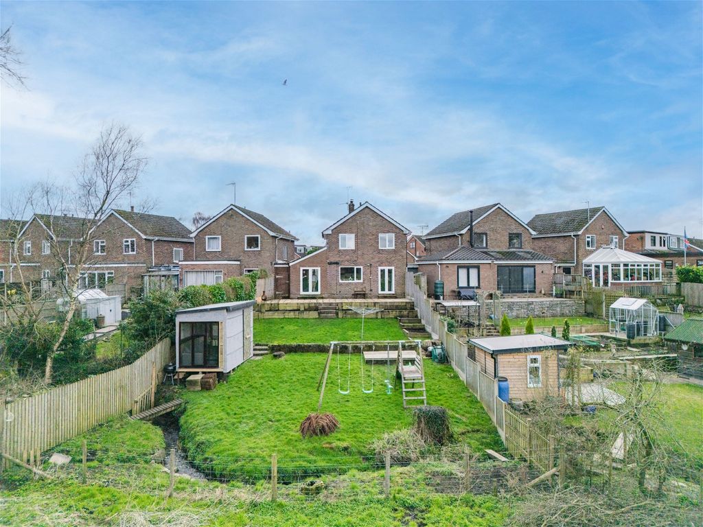 3 bed link detached house for sale in Kingfisher Crescent, Cheadle, Staffordshire ST10, £250,000