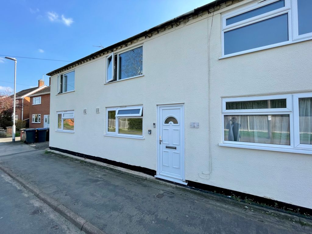 2 bed flat to rent in Main Street, Newbold Verdon, Leicester LE9 Zoopla