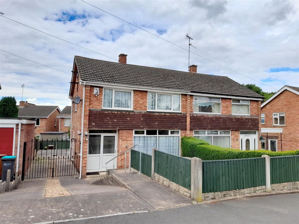 3 bed semidetached house for sale in Burwood Avenue, Mansfield NG18