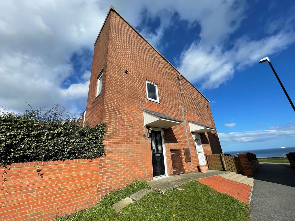 1 bed flat for sale in Hertford Avenue, South Shields NE34, £90,000