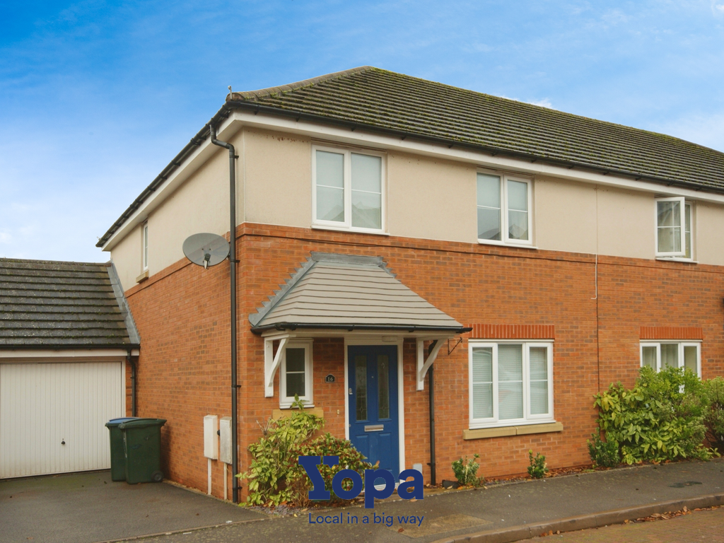 4 bed end terrace house for sale in Seashell Close, Allesley, Coventry